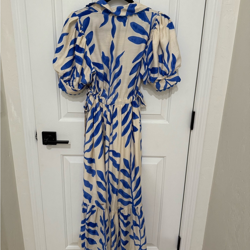 Blue and White Leaf Print Dress - Picture 6 of 10